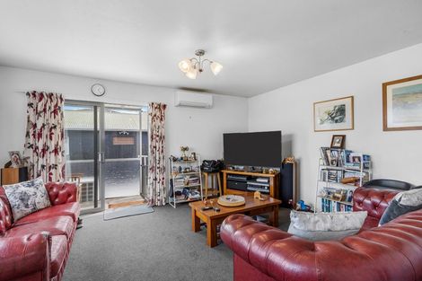 Photo of property in 1/10 Brogar Place, Casebrook, Christchurch, 8051