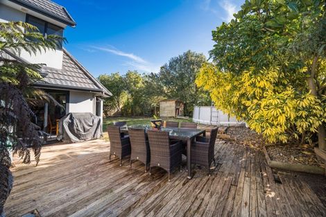 Photo of property in 15 Rothesay Place, Highbury, Palmerston North, 4412