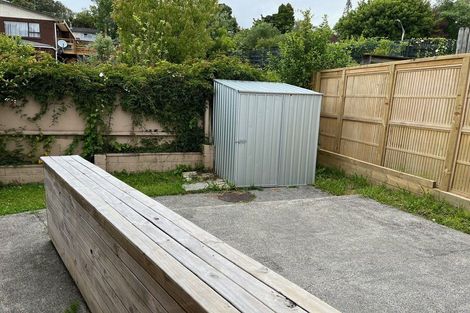 Photo of property in 1/2 Flavia Close, Torbay, Auckland, 0630