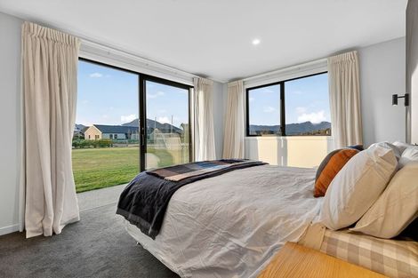 Photo of property in 18 Mount Linton Avenue, Wanaka, 9305