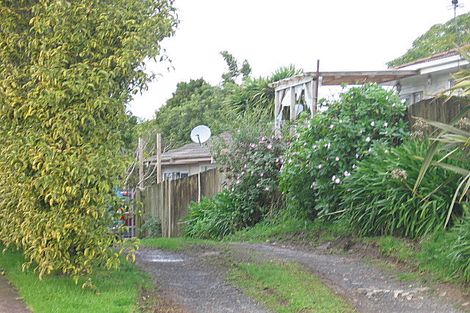 Photo of property in 28 Doone Place, Massey, Auckland, 0614