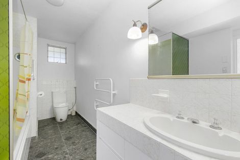 Photo of property in 15 Lyons Crescent, Strathmore Park, Wellington, 6022