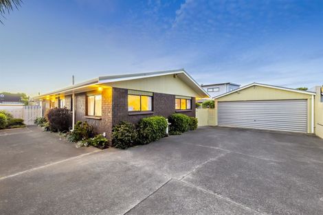 Photo of property in 2/34 Cambridge Terrace, Papatoetoe, Auckland, 2025