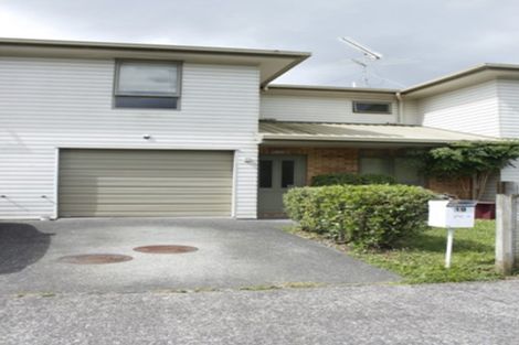 Photo of property in 19 Verdale Circle, Glen Eden, Auckland, 0602