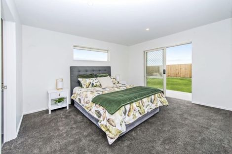 Photo of property in 58 Sandhurst Drive, Papamoa Beach, Papamoa, 3118