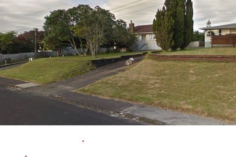 Photo of property in 10 Bishop Street, Green Bay, Auckland, 0604