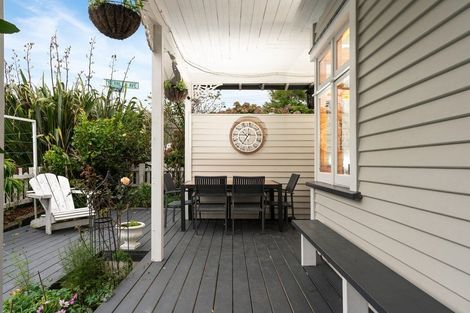 Photo of property in 9 Marshall Street, Karori, Wellington, 6012