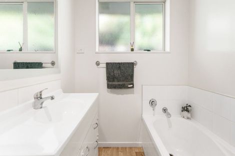Photo of property in 11b Albert Street, Pukekohe, 2120