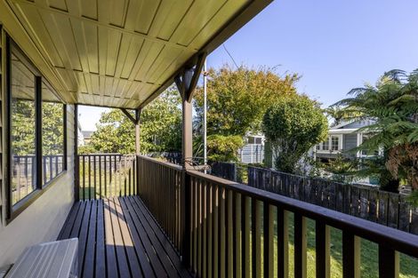 Photo of property in 25 Humphries Street, Inglewood, 4330