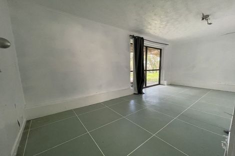 Photo of property in 741 East Coast Road, Browns Bay, Auckland, 0630