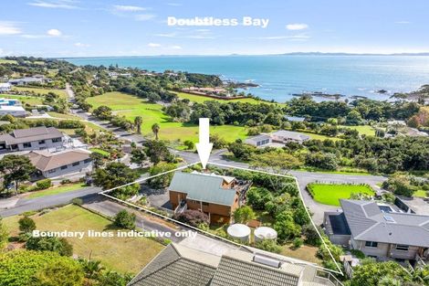 Photo of property in 18 Bay View Road, Cable Bay, 0420