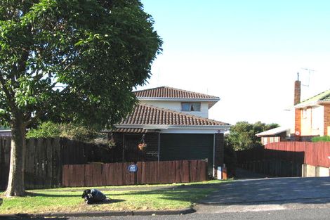 Photo of property in 2/26 Islington Avenue, New Lynn, Auckland, 0600