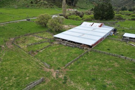 Photo of property in 2560 Rawhitiroa Road, Matemateaonga, Eltham, 4399