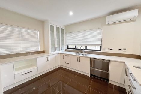 Photo of property in 115e Sturges Road, Henderson, Auckland, 0612