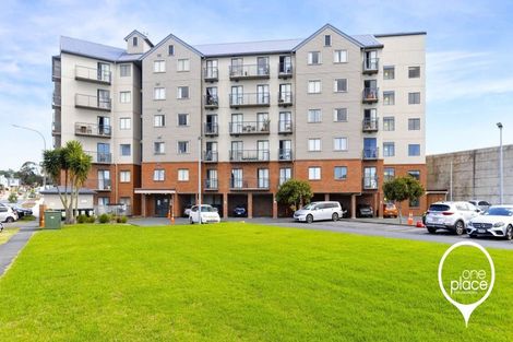 Photo of property in 4f/17 Crown Lynn Place, New Lynn, Auckland, 0600