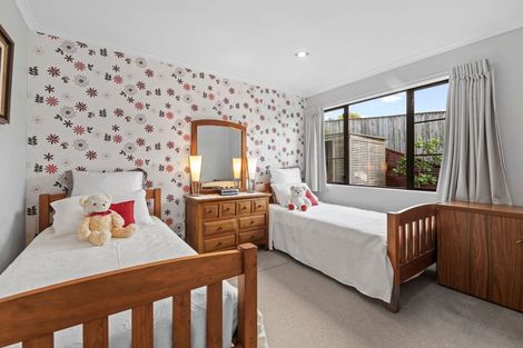 Photo of property in 39 Alec Craig Way, Gulf Harbour, Whangaparaoa, 0930
