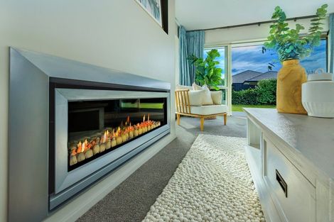 Photo of property in 12 Catkins Lane, Mairehau, Christchurch, 8052