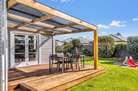 Photo of property in 6 Mortlake Street, Islington, Christchurch, 8042