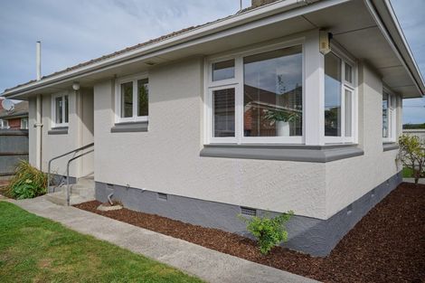Photo of property in 192 Avonhead Road, Avonhead, Christchurch, 8042