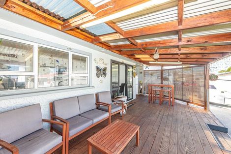 Photo of property in 51 Thatcher Street, Castlecliff, Whanganui, 4501