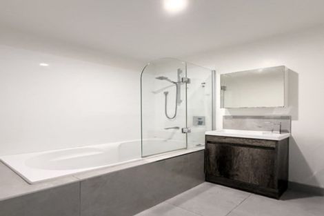 Photo of property in 6 Riroriro Close, Papakura, 2110