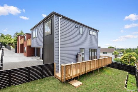 Photo of property in 6b Landsdale Place, Massey, Auckland, 0614