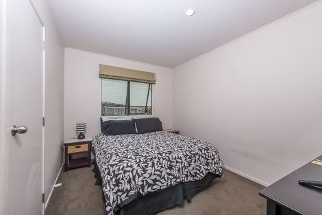 Photo of property in 26 Dovey Place, Massey, Auckland, 0614