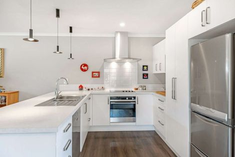 Photo of property in 27 Katrine Drive, Marshland, Christchurch, 8083