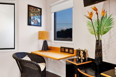 Photo of property in Headlands Opunake, 32 Fox Street, Opunake, 4616