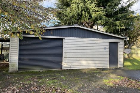 Photo of property in 28 Castle Street, Eltham, 4322