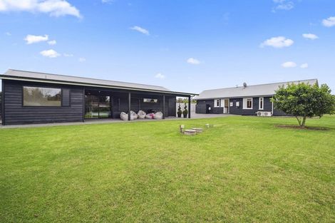Photo of property in 142 Omaha Flats Road, Tawharanui Peninsula, Warkworth, 0986