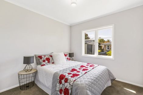 Photo of property in 11 Heather Place, Melville, Hamilton, 3206