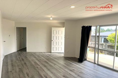 Photo of property in 4 Garton Drive, Massey, Auckland, 0614