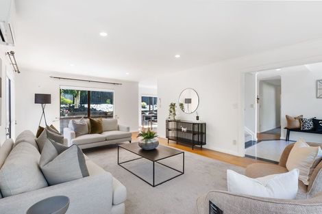 Photo of property in 28a Woodstock Road, Forrest Hill, Auckland, 0620