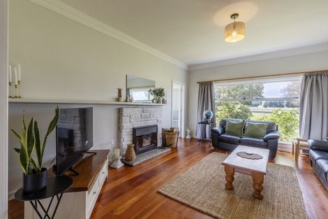 Photo of property in 71 Laws Road, Dannevirke, 4972