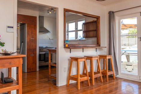 Photo of property in 43 Collins Road, Melville, Hamilton, 3206
