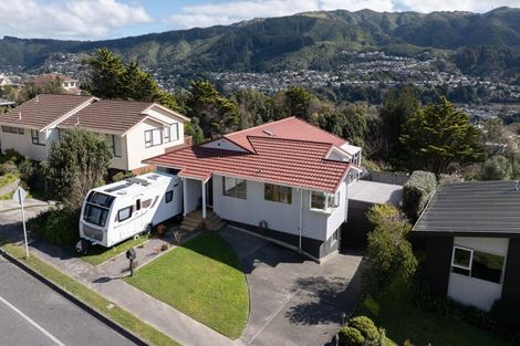 Photo of property in 36 Woodman Drive, Tawa, Wellington, 5028