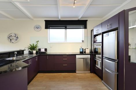 Photo of property in 180 Saint Vincent Street, Toi Toi, Nelson, 7010