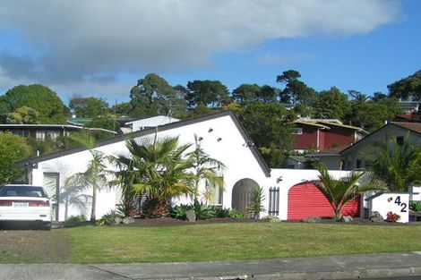 Photo of property in 42 Merriefield Avenue, Forrest Hill, Auckland, 0620