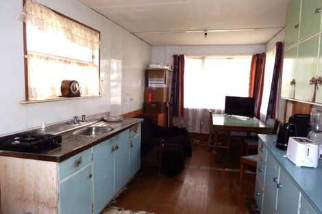 Photo of property in 15 Vera Street, Marton, 4710