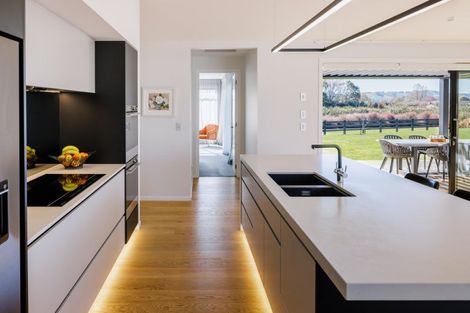 Photo of property in 10 Moemoea Place, Cambridge, 3434