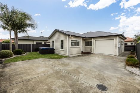 Photo of property in 2 Warwick Crescent, Taradale, Napier, 4112