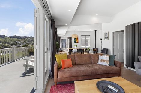Photo of property in 70 Overtoun Terrace, Hataitai, Wellington, 6021