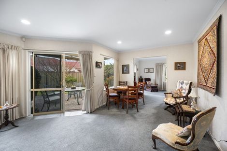 Photo of property in 14 Flemington Place, Taradale, Napier, 4112