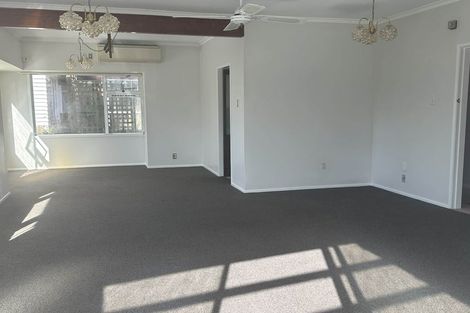 Photo of property in 5 Hollies Crescent, Johnsonville, Wellington, 6037