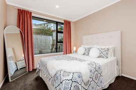 Photo of property in 5 Waitaria Terrace, Aotea, Porirua, 5024