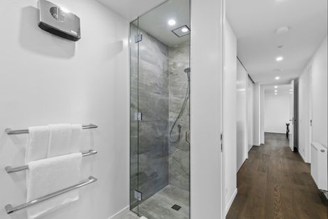 Photo of property in 1 Highlands Close, Queenstown, 9300