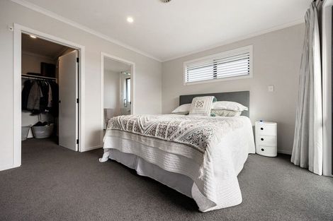 Photo of property in 15 Moemoea Place, Cambridge, 3434