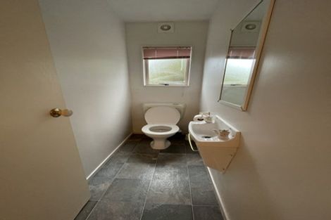 Photo of property in 2/47 Lavery Place, Sunnynook, Auckland, 0632