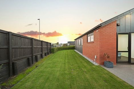 Photo of property in 15 Timatanga Road, Temple View, Hamilton, 3218